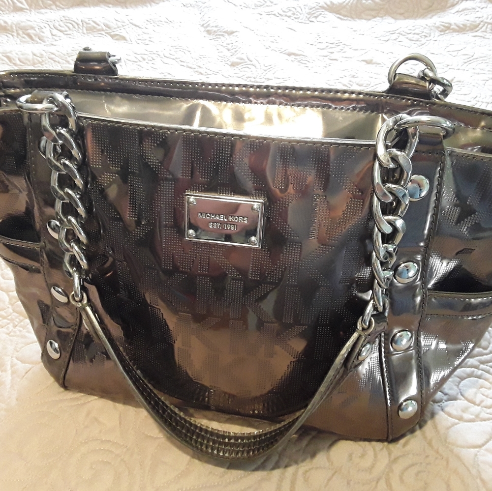 MK Shoulder Tote